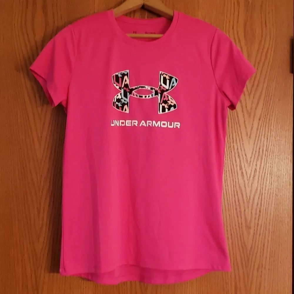 Hot Pink Under Armour Loose Fit T-Shirt with Colorful Logo Sz XL